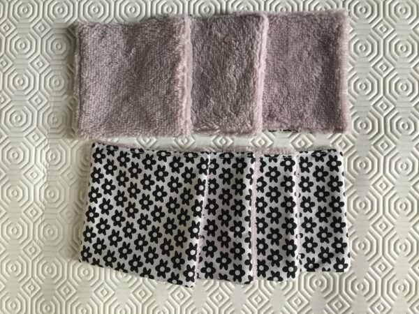 Lot de 7 Lingettes démaquillantes lavables bi matière bambou rose poudré et coton motif noir et blanc – Image 6