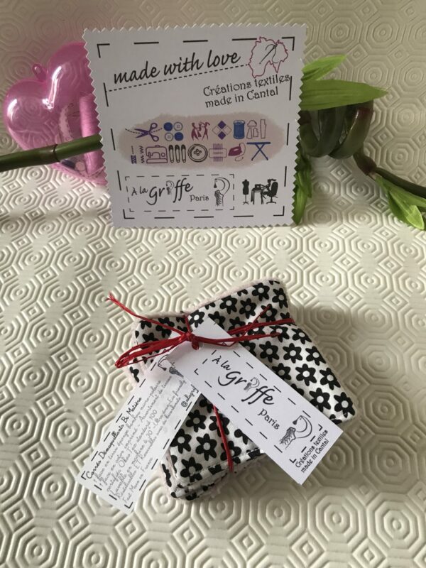 Lot de 7 Lingettes démaquillantes lavables bi matière bambou rose poudré et coton motif noir et blanc