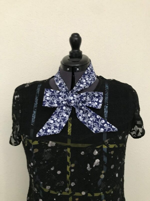Long Foulard fin à cheveux, motif bleu skull, tête de mort, cravate lavallière  ceinture – Image 7