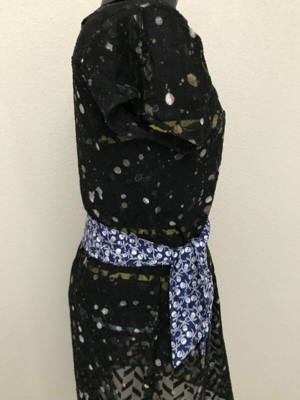 Long Foulard LARGE à cheveux, motif bleu skull, tête de mort, cravate lavallière  ceinture – Image 2
