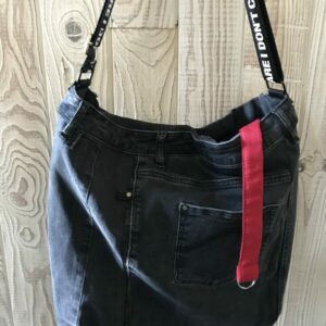Sac en jean Noir surcyclé avec doublure rouge et noir à carreaux