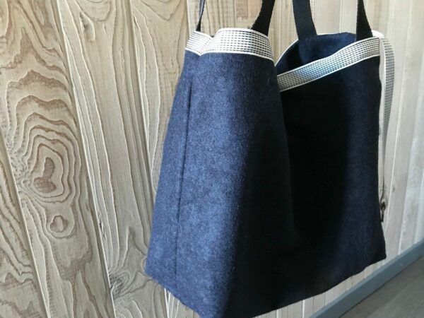 Sac en laine bleu marine mélangée ANSES NOIRES avec doublure Suédine scuba reptile marron – Image 2