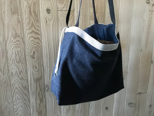 Sac en laine bleu marine mélangée ANSES NOIRES avec doublure Suédine scuba reptile marron – Image 10